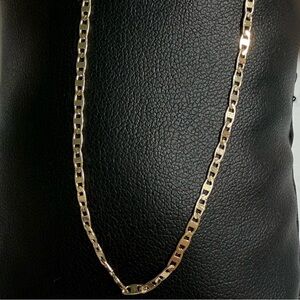 Pretty Bird Yellow Gold Chain